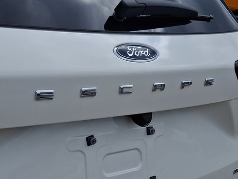 Used 2023 Ford Escape ST-Line Elite w/ Premium Technology Package image 30