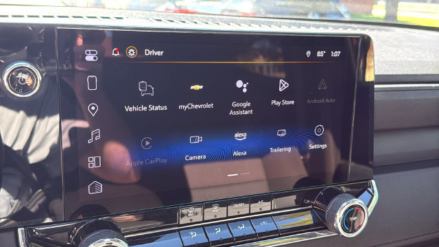 Used 2024 Chevrolet Colorado Trail Boss w/ Technology Package AWD/4WD image 16
