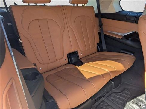 Used 2021 BMW X7 xDrive40i w/ Premium Package image 20