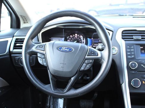 Used 2018 Ford Fusion S image 13