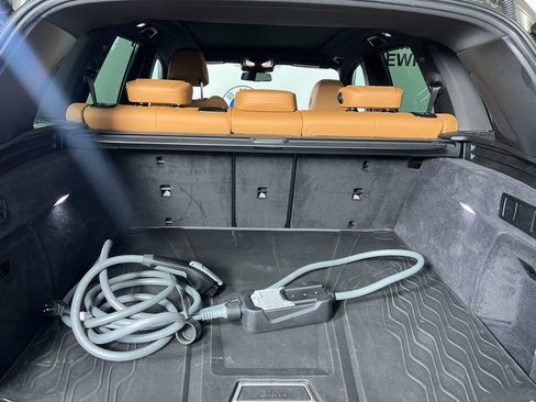 Certified 2026 BMW X5 xDrive50e w/ Executive Package image 17