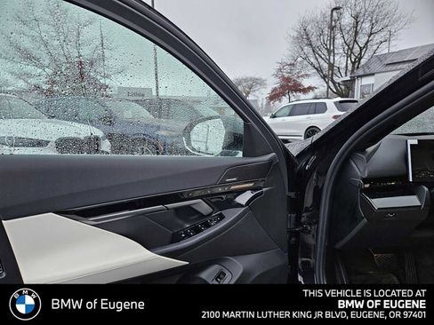 New 2026 BMW 530i xDrive w/ Premium Package AWD/4WD image 23