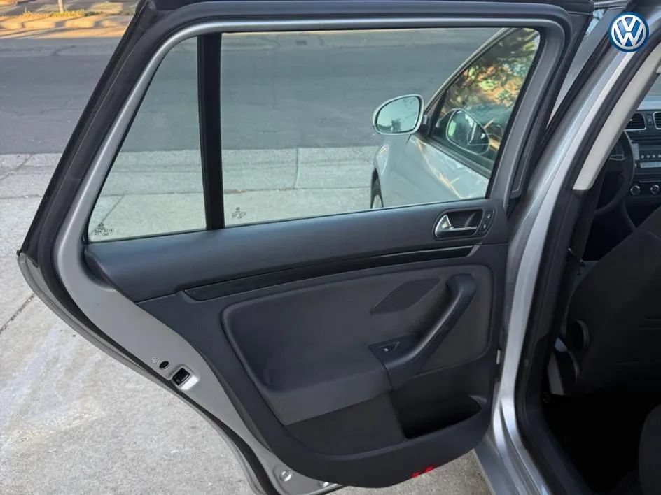 Used 2010 Volkswagen Jetta S FWD image 19