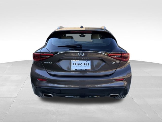 Used 2019 INFINITI QX30 FWD image 3