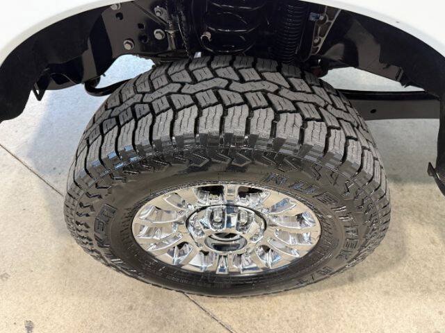 Used 2020 Ford F350 Lariat w/ Chrome Package AWD/4WD image 11