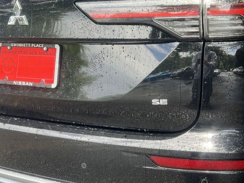 Used 2025 Mitsubishi Outlander SE FWD image 30