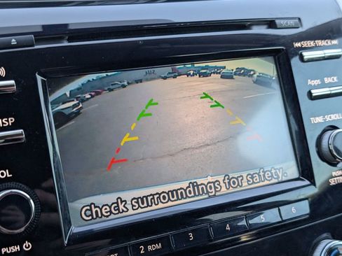 Used 2016 Nissan Murano S image 20