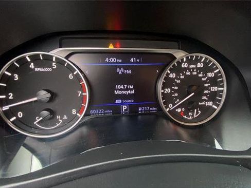 Used 2024 Nissan Altima 2.5 SV image 12