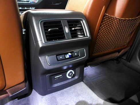 Used 2019 Audi Q5 2.0T Premium Plus w/ Premium Plus Package image 53