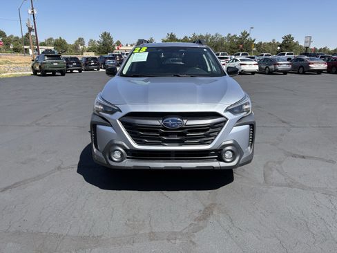 Used 2023 Subaru Outback Premium AWD/4WD image 4