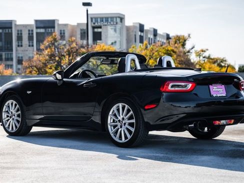 Used 2017 FIAT 124 Spider Lusso image 9