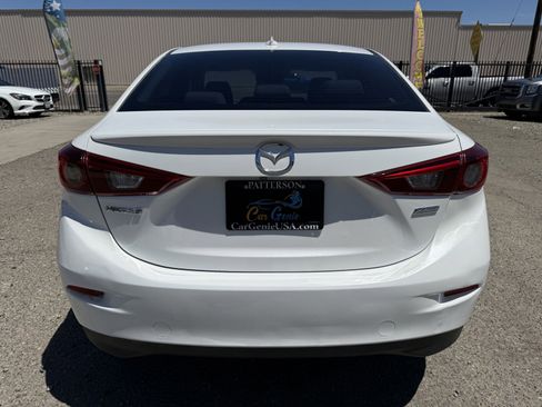 Used 2015 MAZDA MAZDA3 i Touring w/ Technology Package FWD image 5