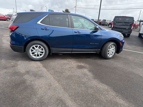 Used 2023 Chevrolet Equinox LT image 8