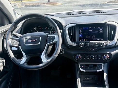 Used 2022 GMC Terrain SLE w/ Driver Convenience Package image 19