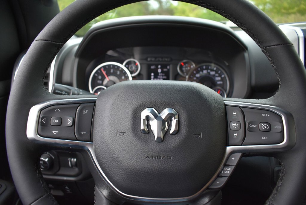 New 2026 RAM 1500 Big Horn AWD/4WD image 13