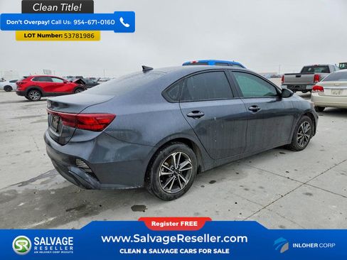 Used 2023 Kia Forte LXS FWD image 4
