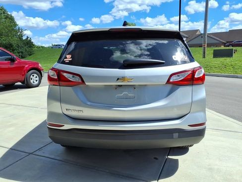 Used 2019 Chevrolet Equinox LS w/ LS Convenience Package FWD image 6