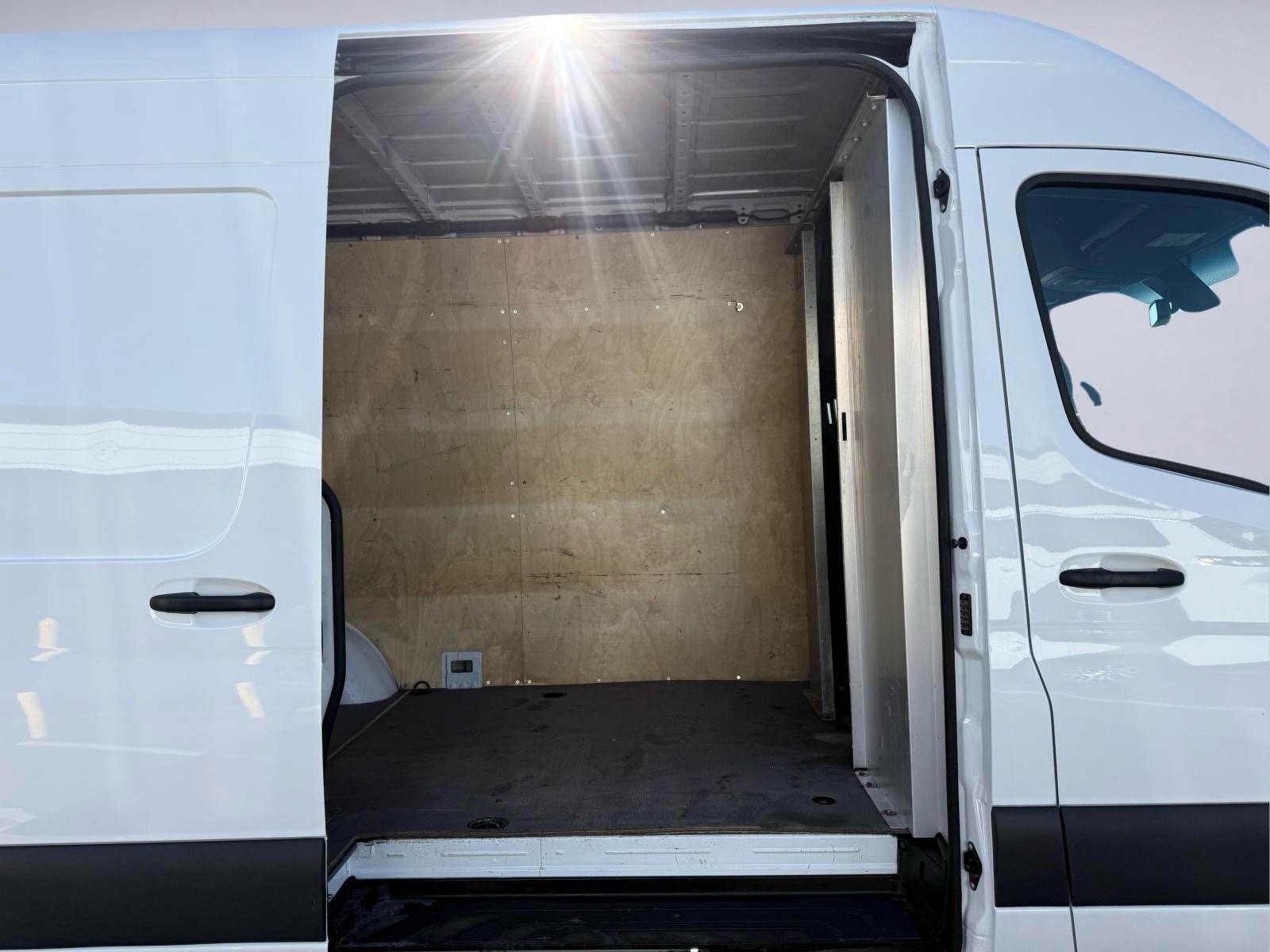 Used 2021 Mercedes-Benz Sprinter 3500 image 11