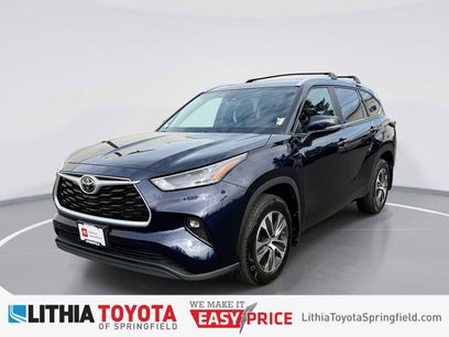 Used 2024 Toyota Highlander XLE