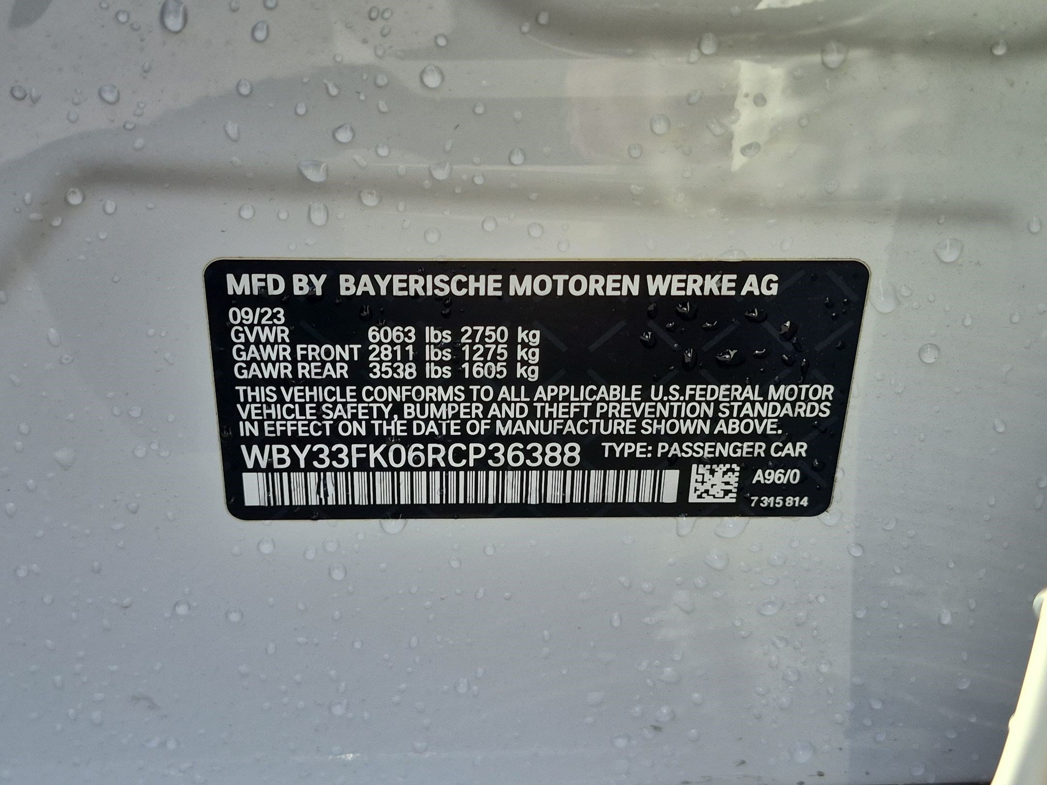 Used 2024 BMW i5 eDrive40i w/ Executive Package RWD image 32