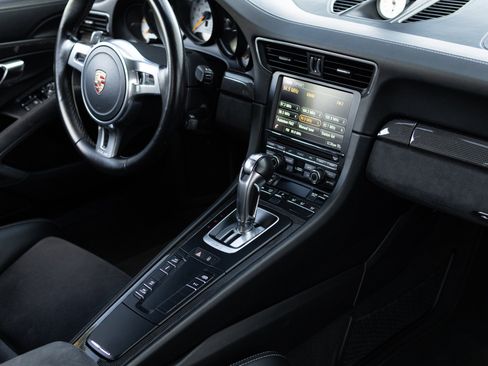 Used 2015 Porsche 911 GT3 image 52