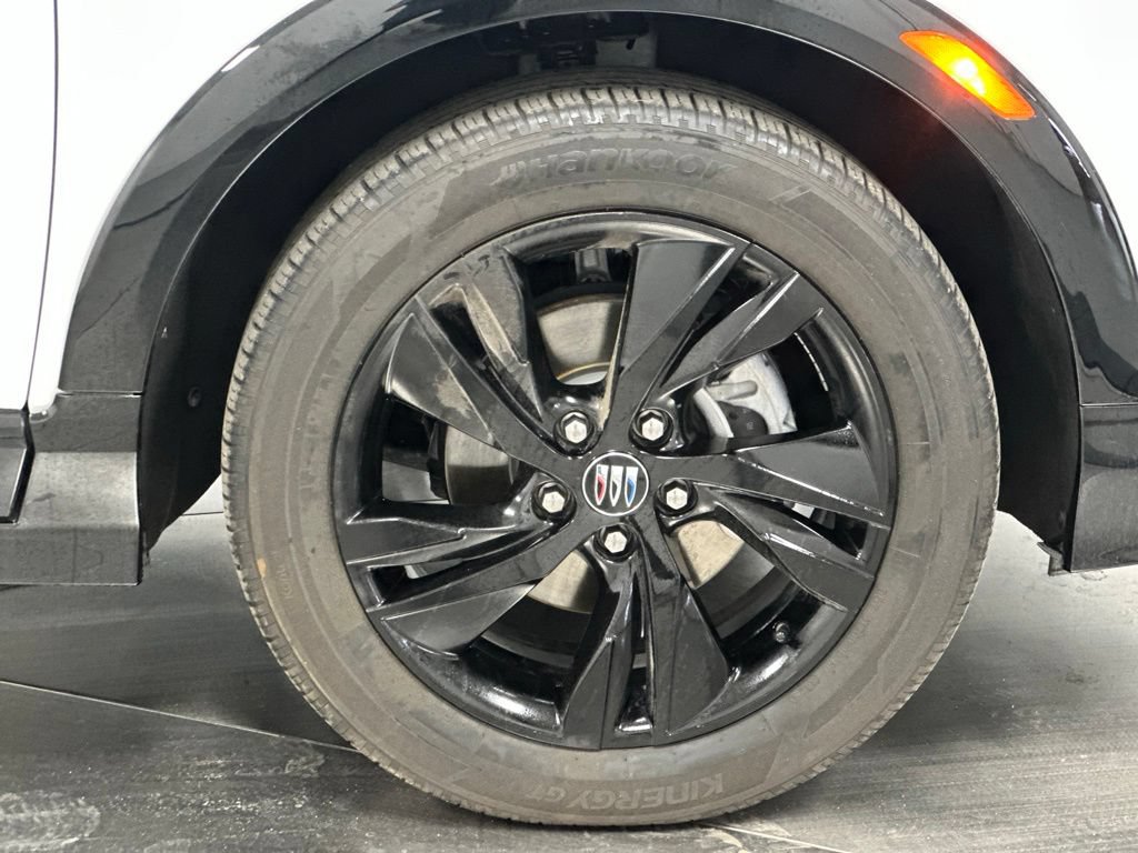 Used 2024 Buick Encore GX Sport Touring FWD image 26