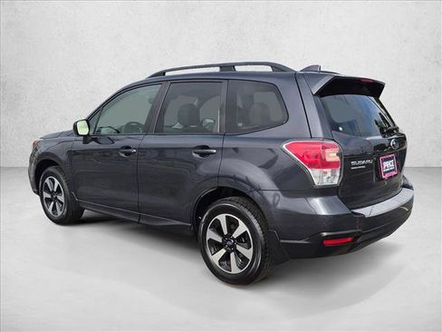 Used 2018 Subaru Forester 2.5i Premium AWD/4WD image 8