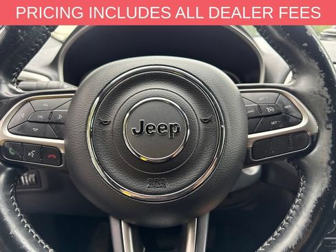 Used 2021 Jeep Compass Latitude w/ Sun and Sound Group AWD/4WD image 9
