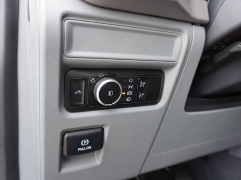 Used 2023 Ford F150 XLT image 13