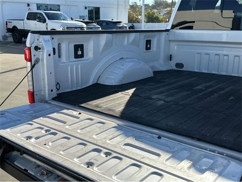 Used 2019 Ford F250 Platinum w/ Platinum Ultimate Package image 20