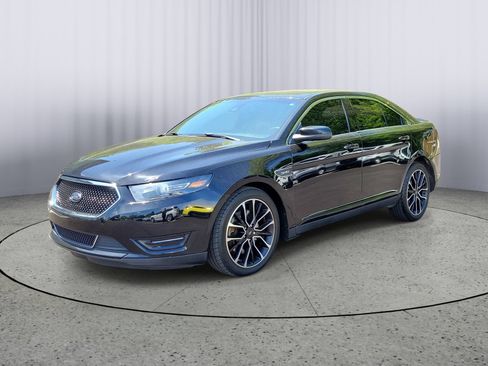 Used 2018 Ford Taurus SHO AWD/4WD image 5