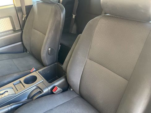 Used 2007 Toyota FJ Cruiser 4WD image 15