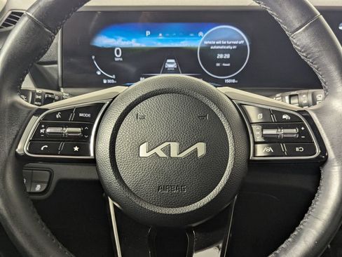 Used 2025 Kia Seltos EX FWD image 15
