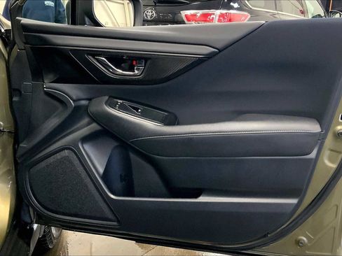 Used 2020 Subaru Outback Premium image 21