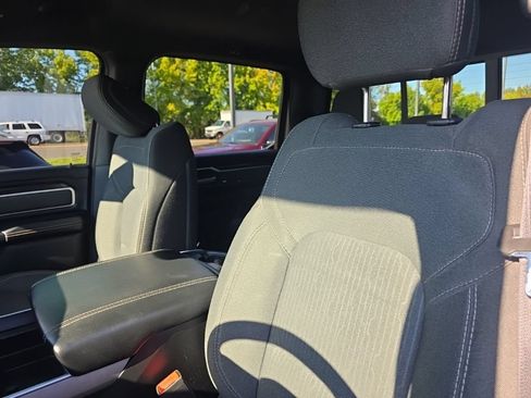 Used 2019 RAM 1500 Big Horn AWD/4WD image 13