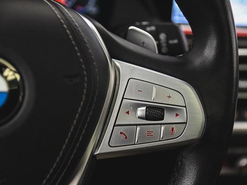 Used 2020 BMW X7 xDrive40i w/ Premium Package image 32