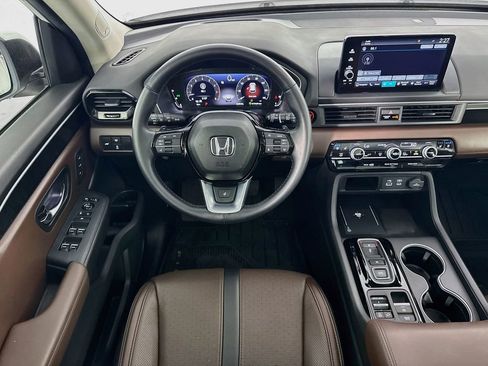 Used 2024 Honda Pilot Elite image 28