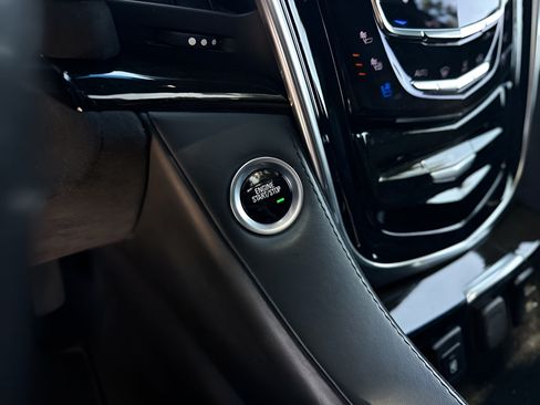 Used 2020 Cadillac Escalade ESV Platinum AWD/4WD image 13