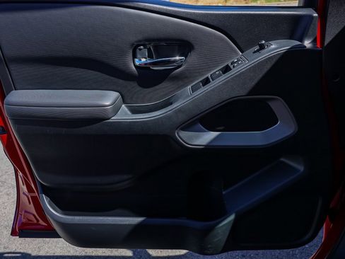 Used 2022 Nissan Frontier SV image 22