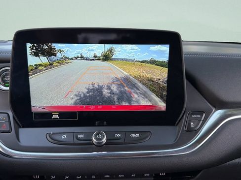 Used 2023 Chevrolet Blazer LT FWD image 14