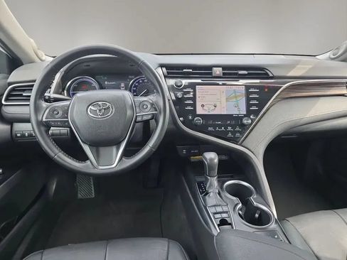 Used 2019 Toyota Camry XLE w/ Driver Assist Package FWD image 13