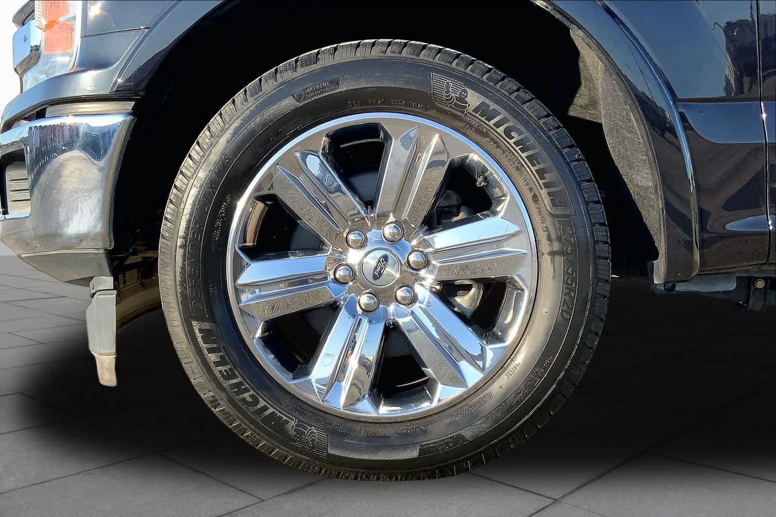 Used 2019 Ford F150 Lariat RWD image 8