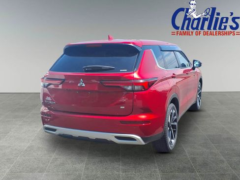 Used 2023 Mitsubishi Outlander SE AWD/4WD image 4
