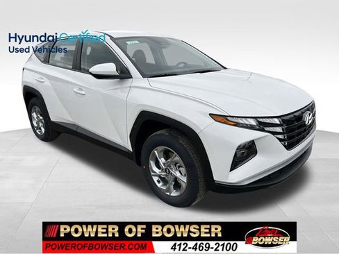 Used 2023 Hyundai Tucson SE image 1
