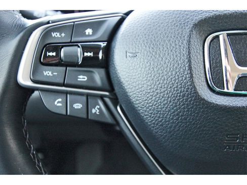 Used 2022 Honda Accord Touring image 11