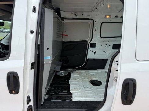 Used 2020 RAM ProMaster City Tradesman w/ Window Group 04 FWD image 16