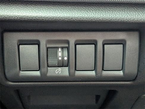 Used 2024 Subaru Outback Premium image 33