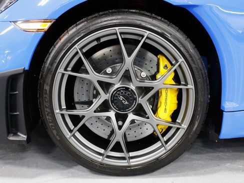 Certified 2025 Porsche 718 Cayman GT4 RS w/ Weissach Package image 11