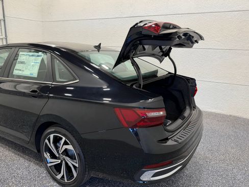 New 2026 Volkswagen Jetta SEL FWD image 24