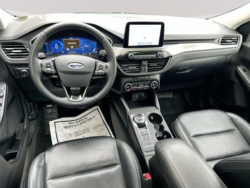 Used 2021 Ford Escape Titanium AWD/4WD image 25